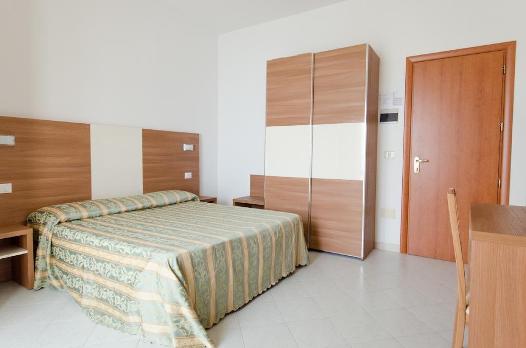 Hotel Vallechiara Lido Di Savio Exterior photo